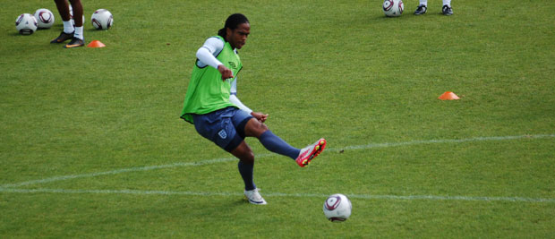 Nathan Delfouneso